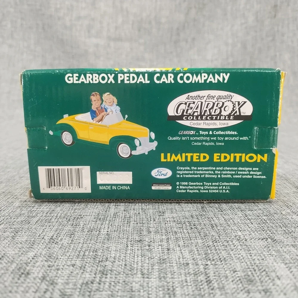 Crayola Gearbox Diecast 1940 Ford Deluxe Yellow Pedal Driven Car 1998